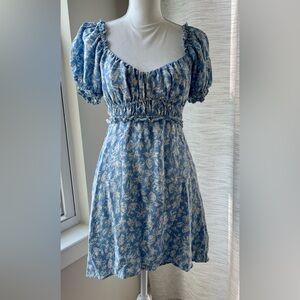 Astr The Label Blue Floral Smocked Milkmaid Size S Puff Sleeve Mini Dress